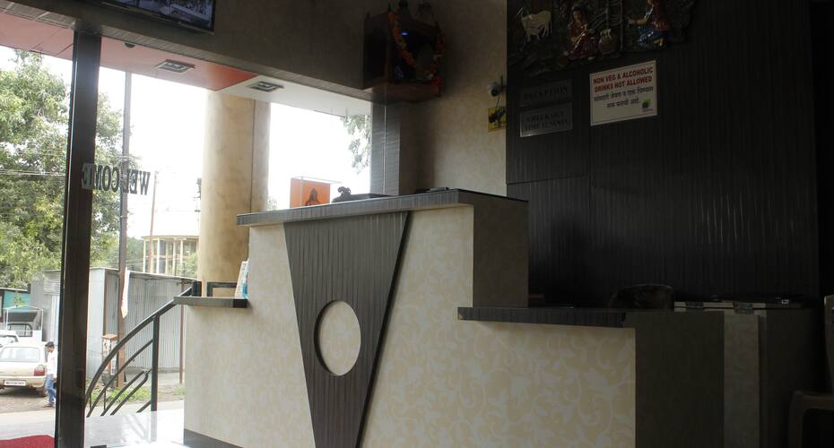 Hotel Sanskar Inn Lodging, Nashik 5